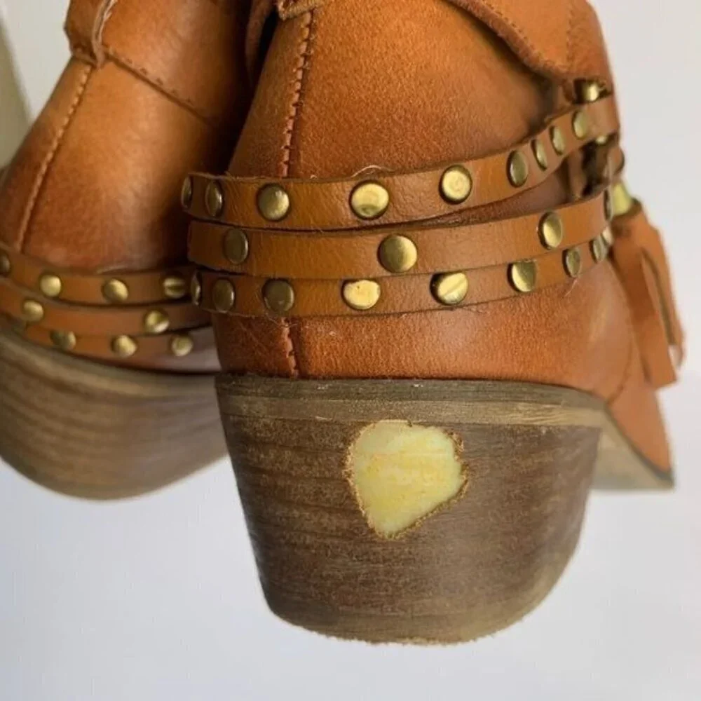 Chinese Laundry brown leather boots shoes size 7.5